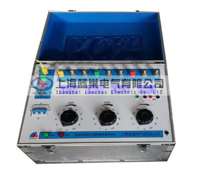 LCDL-200III三相電流發(fā)生器（簡(jiǎn)稱三相升流器），我公司自行研制開(kāi)發(fā)的測(cè)試設(shè)備，它集國(guó)內(nèi)外同類產(chǎn)品的優(yōu)點(diǎn)于一身，采用數(shù)控技術(shù)，抗干擾能力強(qiáng)，和上一代升流器相比，由于采用低功耗、大容量的自藕調(diào)壓器和高導(dǎo)磁率鐵芯制作的變流器。
